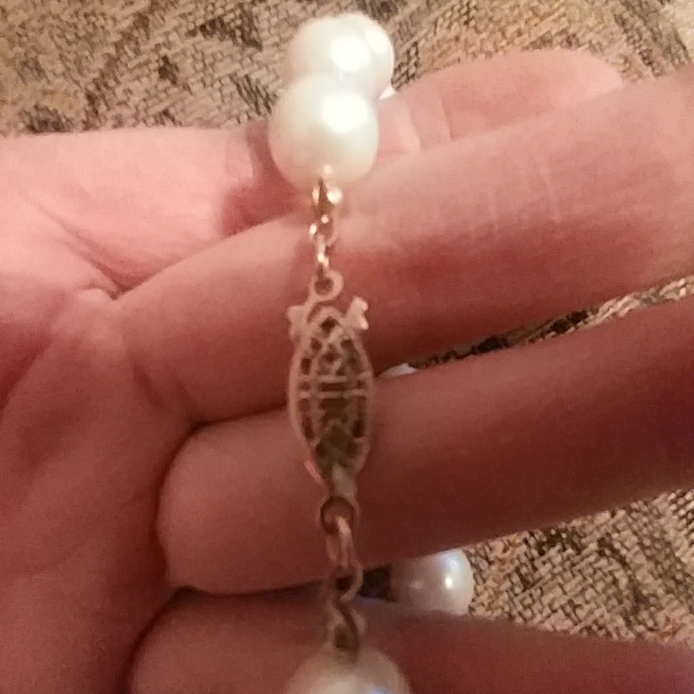 Pearl bracelet